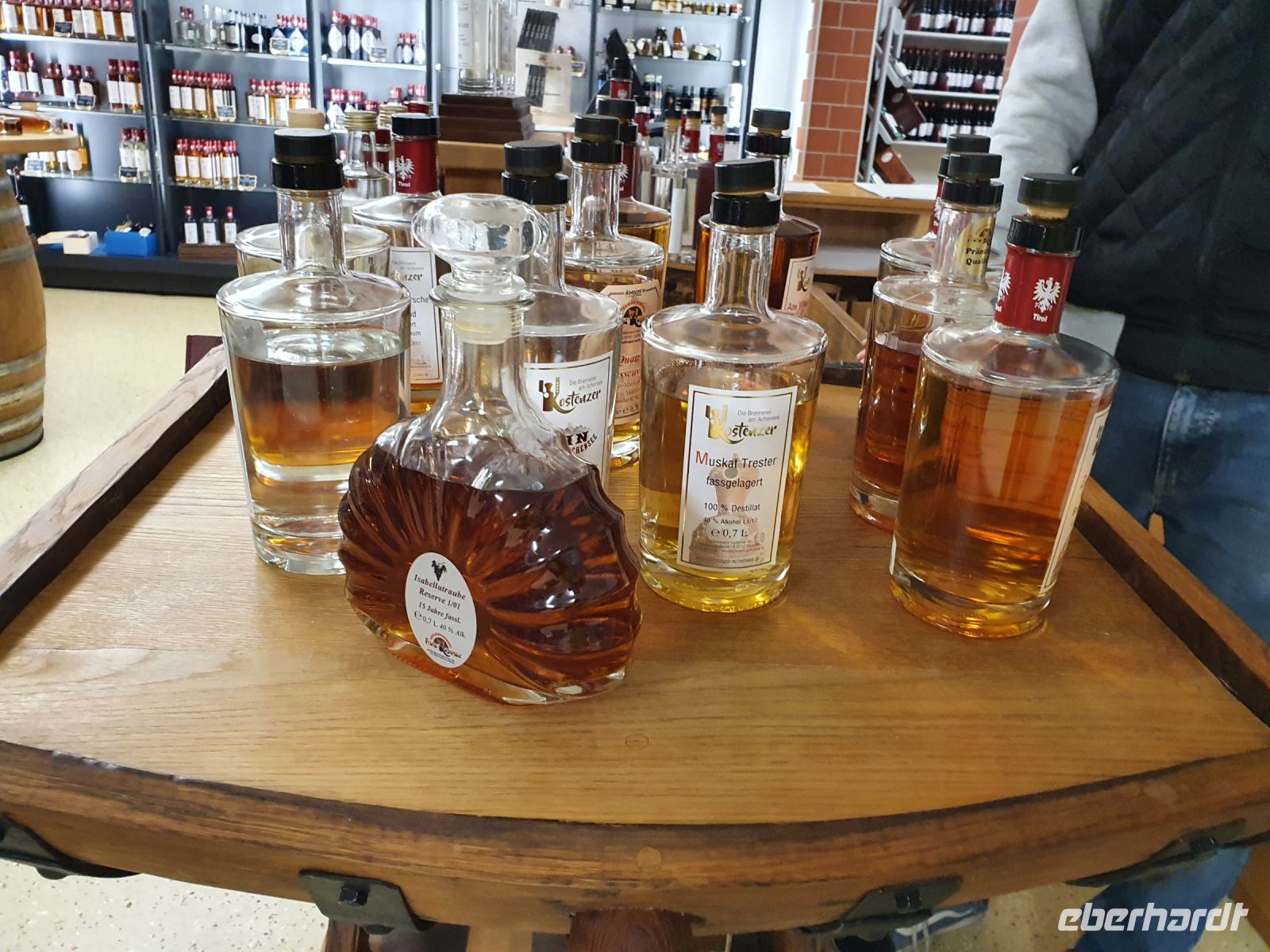 Maurach, Besichtigung der Edelbrennerei Kostenzer