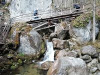 Wir erklimmen die Myrafälle