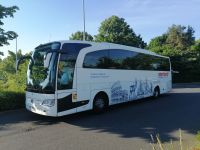 unser Reise-Bus: komfortabel und schick