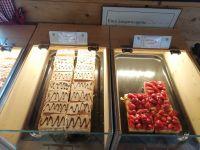 das Kuchenangebot in der Sonna-Alp