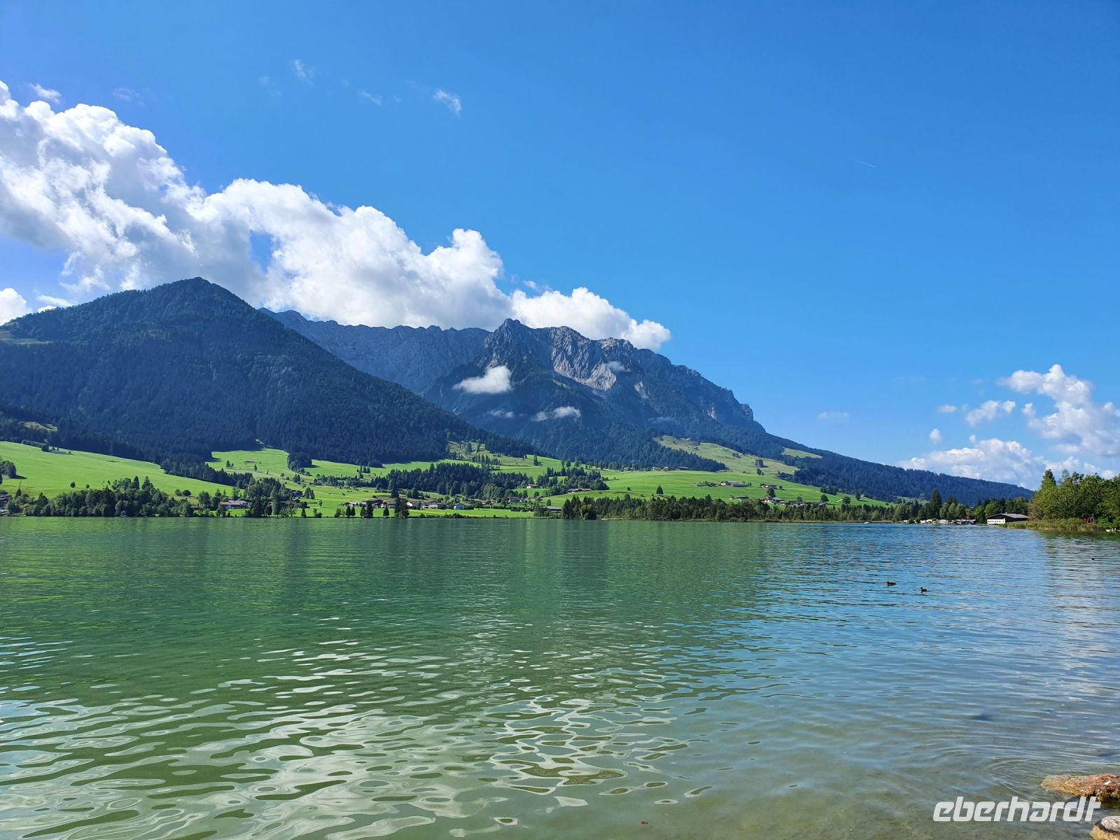 Walchsee und Zahmer Kaiser.jpg
