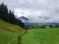 Schneebedeckte Berge.jpg