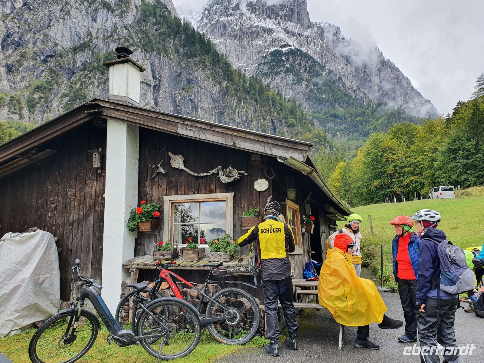 Latschenbrennerei im Kaiserbachtal.jpg