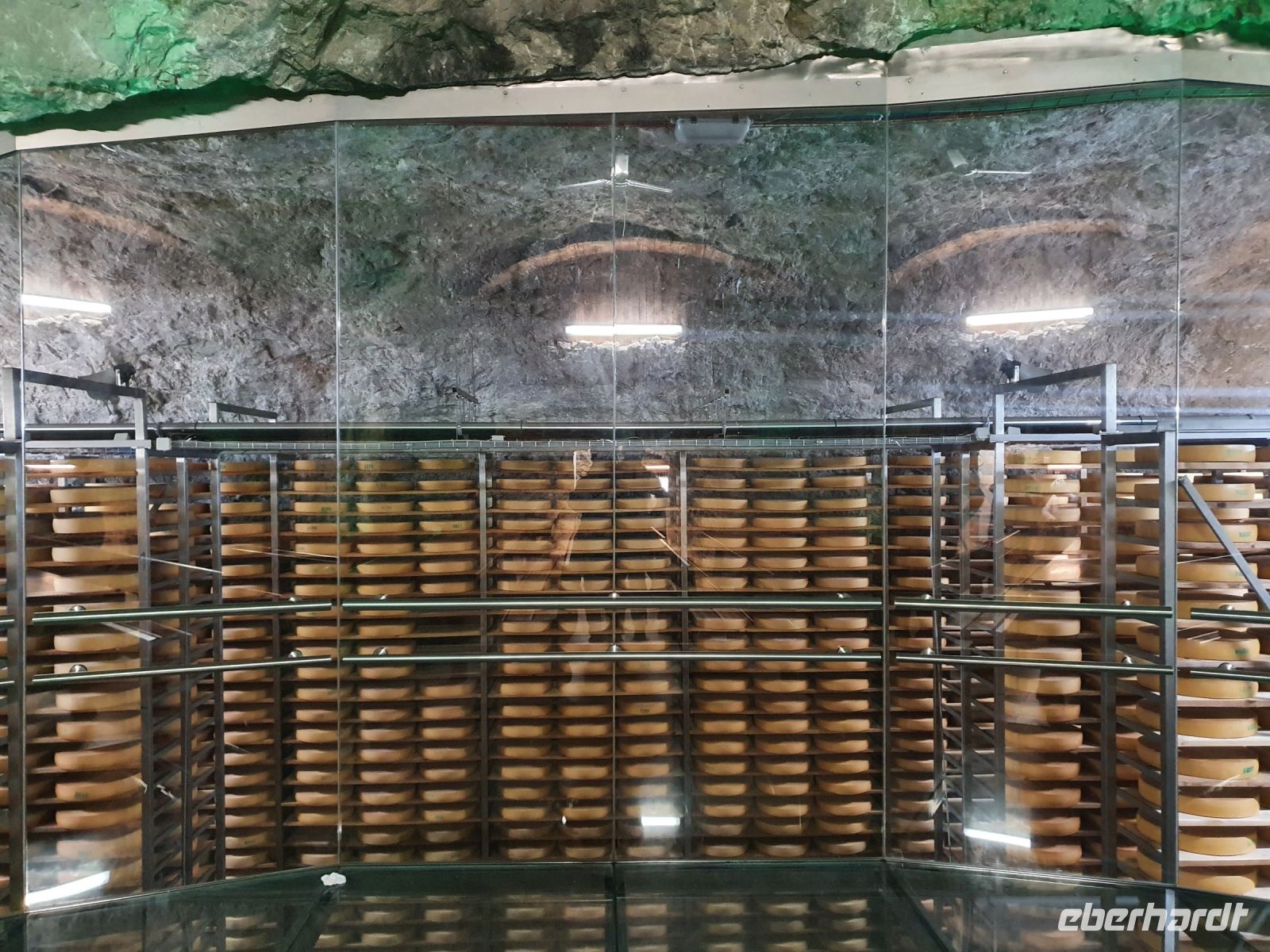 Käserei Plangger Felsenkeller in Niederndorf.jpg