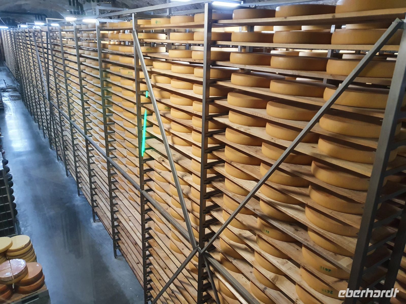 Käserei Plangger Felsenkeller in Niederndorf.jpg