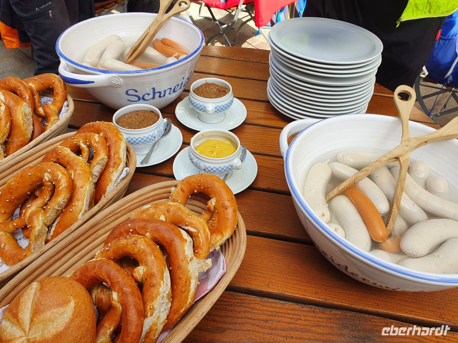 Weißwurstessen beim Schneiderwirt in Nußdorf.jpg