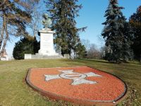 Im Park der Militärakademie von Wiener Neustadt 