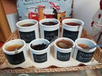 Jeden Morgen gibt es leckere Marmeladen 