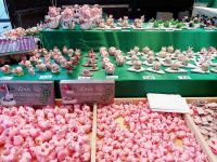 Überall kann man Glücksbringer kaufen 