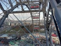 Fahrt mit dem Riesenrad im Wiener Prater 