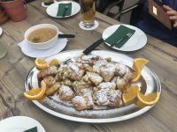 ...gelungene  Überraschung 