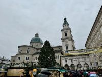 3. Reisetag – Ausflug nach Salzburg zum Christkindlmarkt – Christkindlmarkt auf dem Residenzplatz neben dem Dom