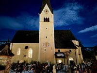 5. Reisetag – Joseph-Mohr-Gedächtnissingen in der Pfarrkirche von Wagrain – Pfarrkirche bei Nacht