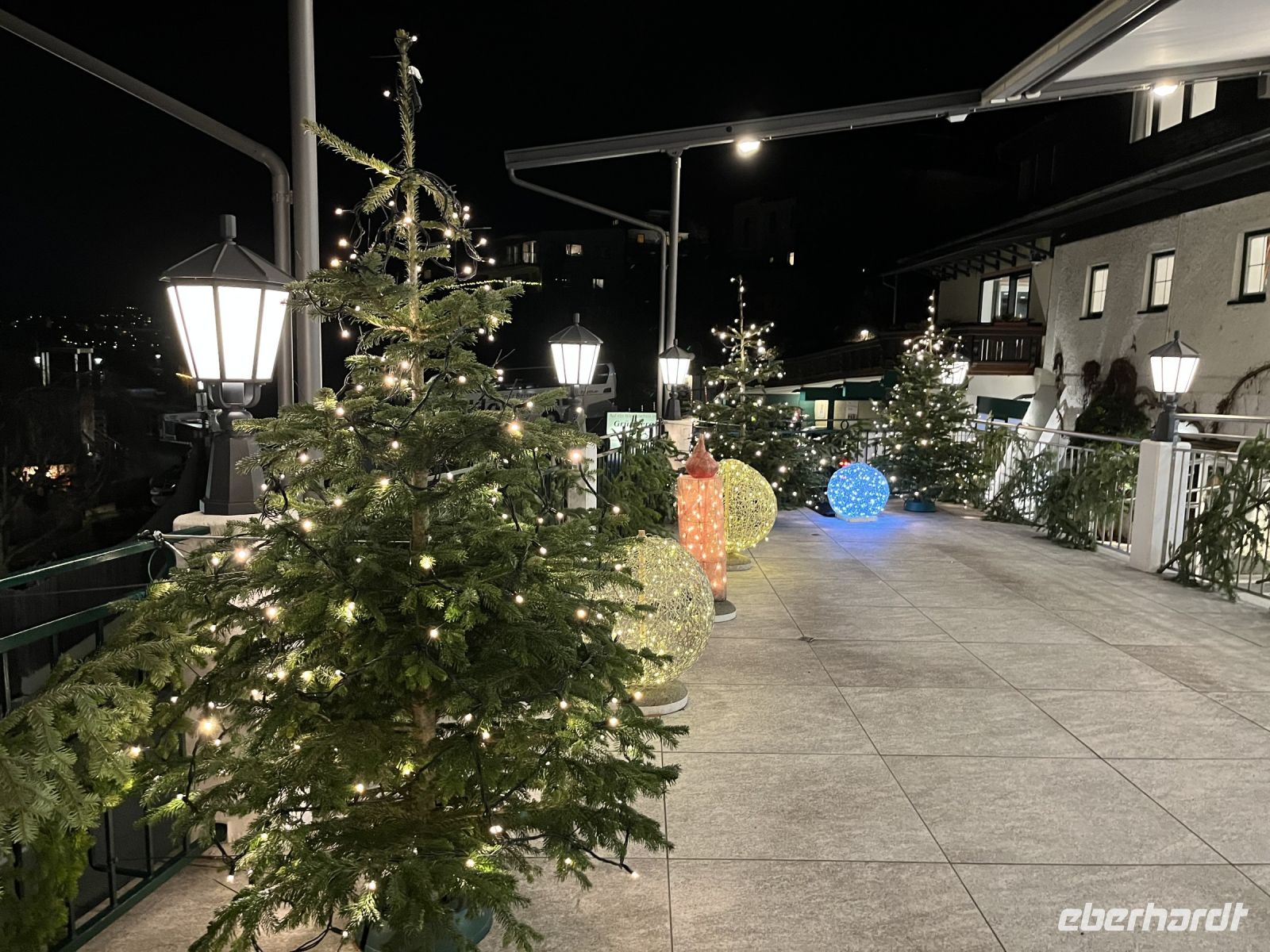 Nachweihnachtliche Stimmung auf der Hotelterrasse