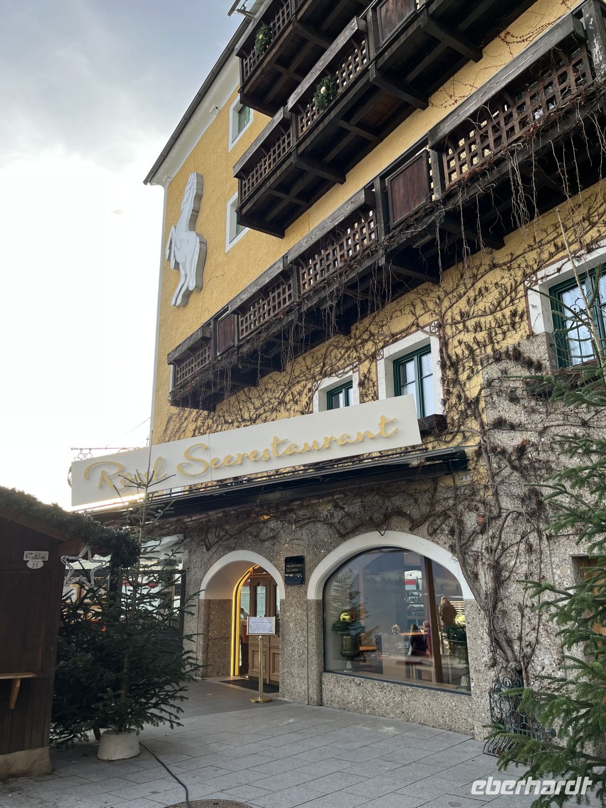 Am weißen Rössl ;-)