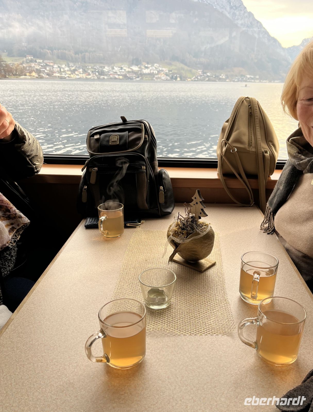 Mit Punsch über den Traunsee