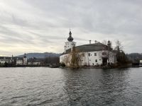 Schloss Ort vom Traunsee aus