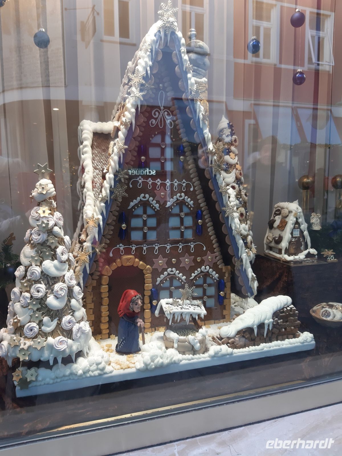 Und noch Weihnachten im Schaufenster ;-)