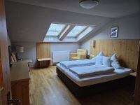 Fulpmes, Hotel Posthaus, ein Zimmerbeispiel