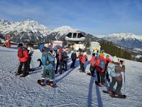 Serles Bergstation, bereit zur ersten Schneeschuhwanderung