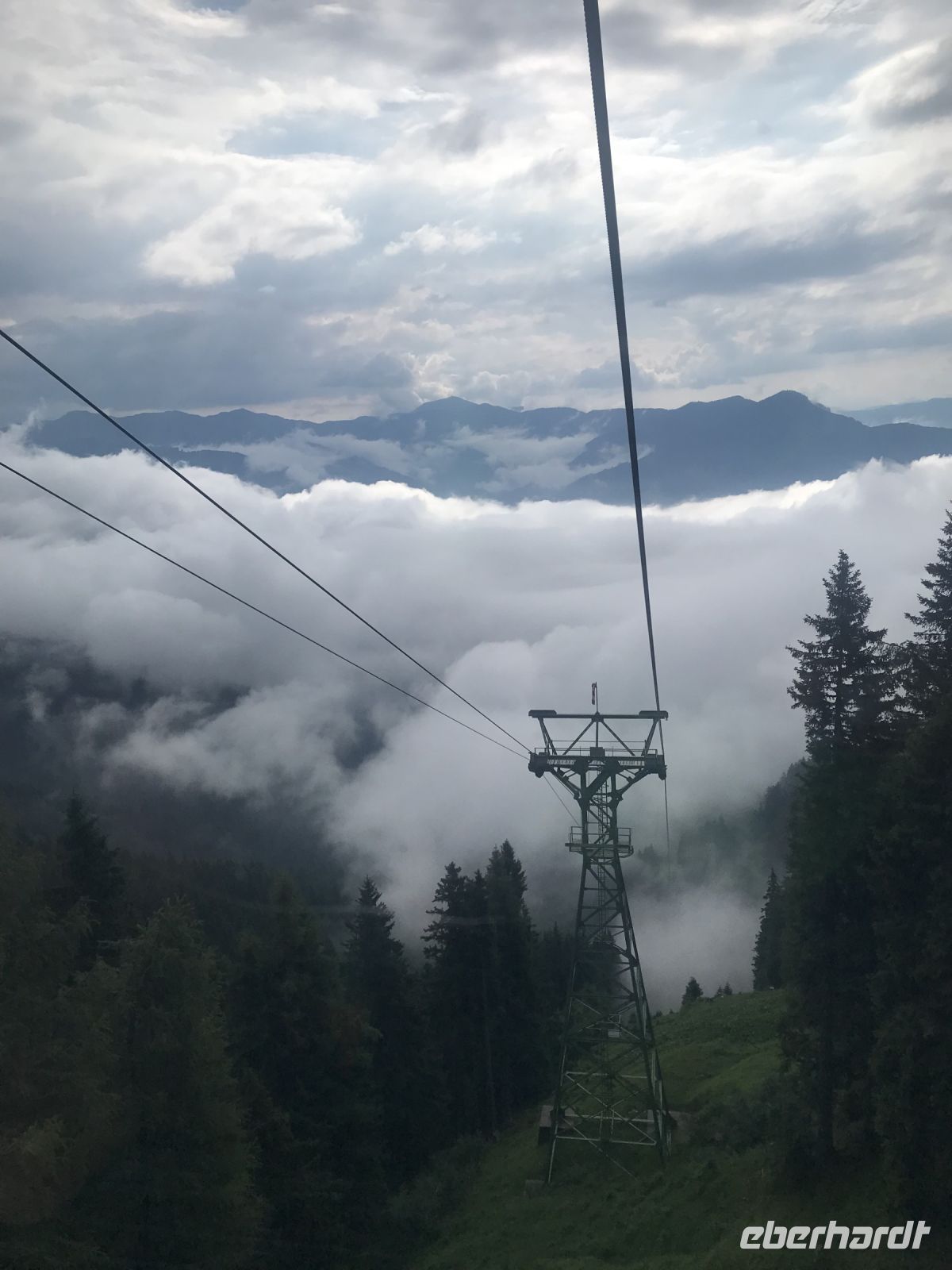 Blick ins Tal - war wohl nichts, Blick auf die Berge!!!