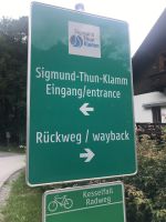 ...hinein in die Klamm