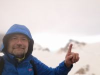 Bergstation am Dachstein: an der Fingerspitze