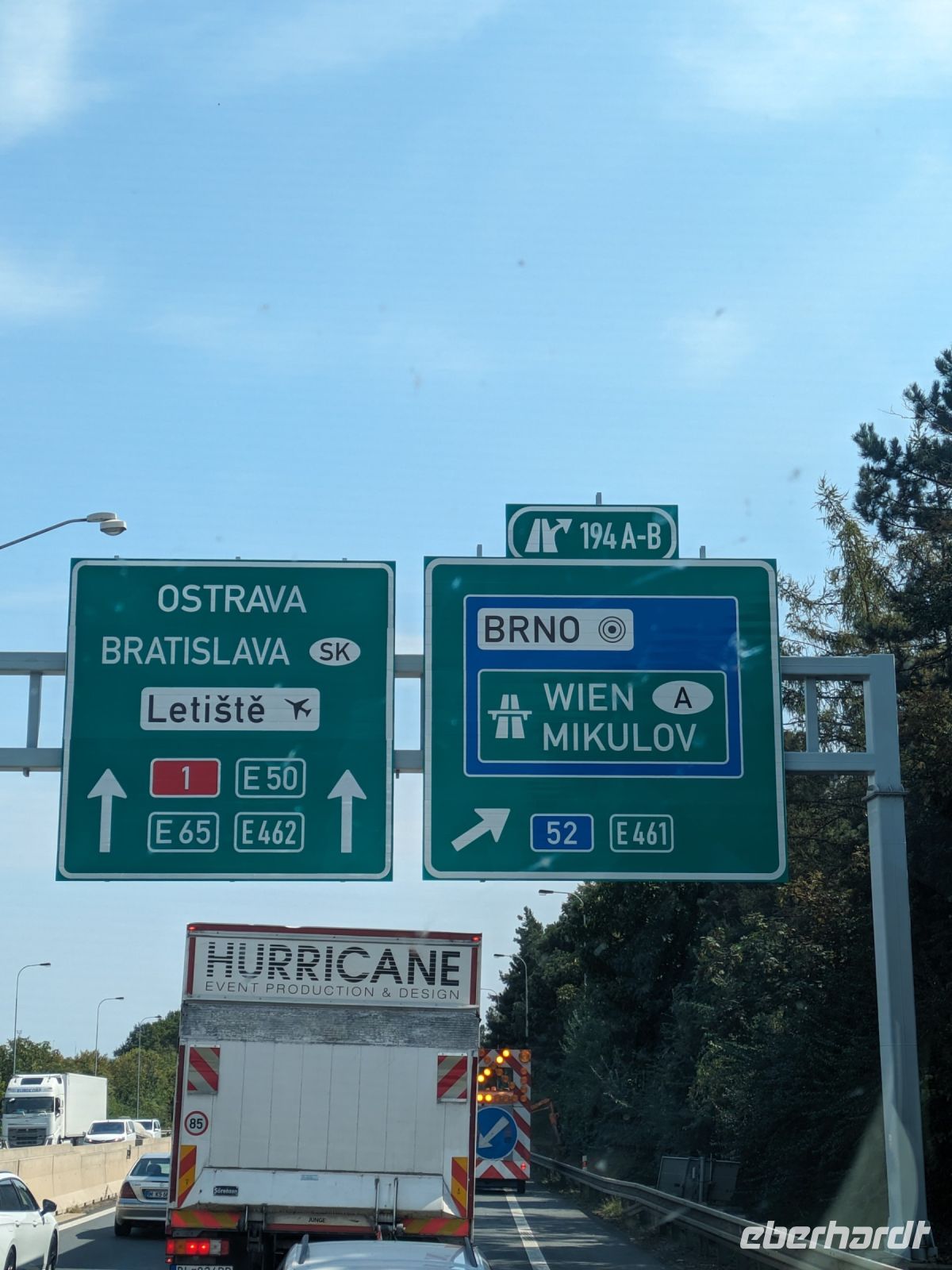 Auf der Autobahn in Tschechien Richtung Wien