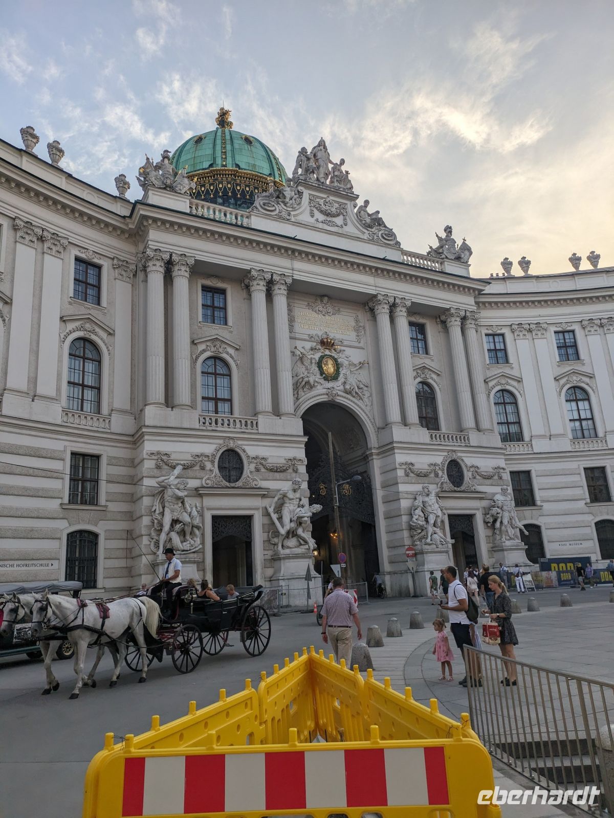 Eingang zur Wiener Hofburg, Hier wohnte Franz Josef