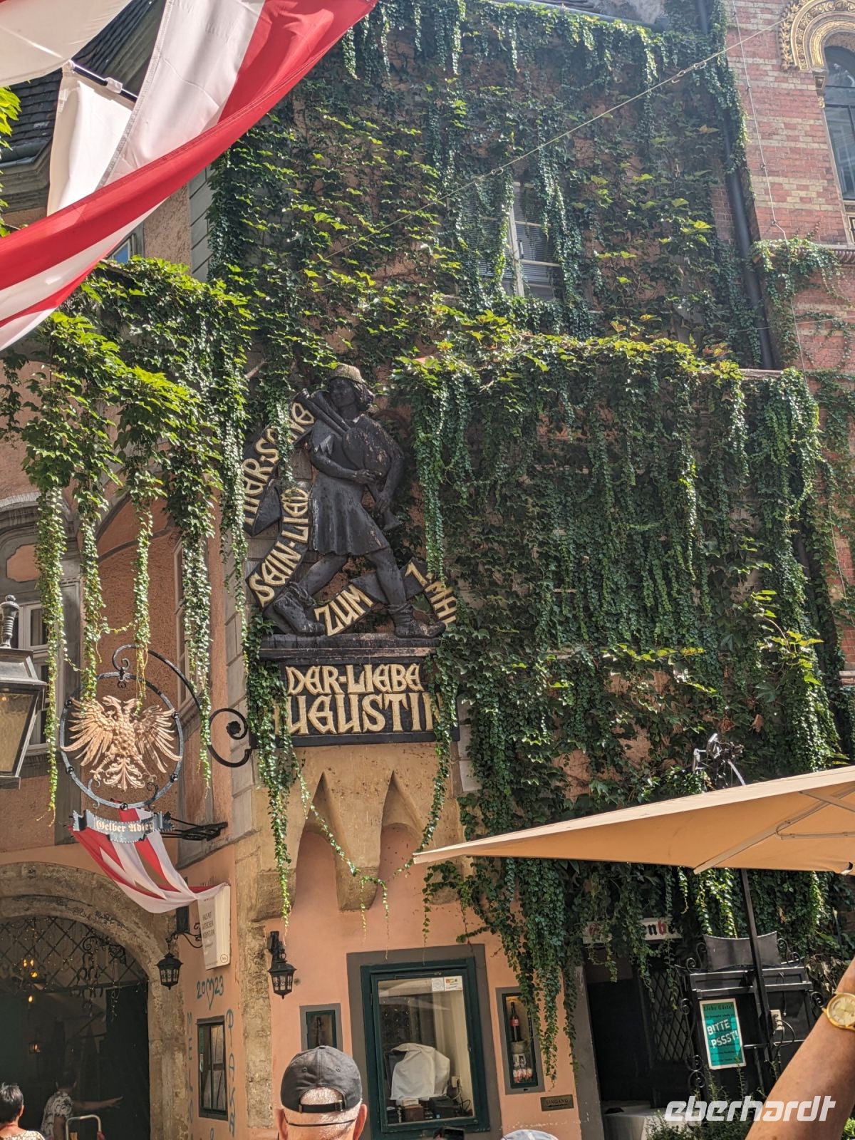 Kneipe zum lieben Augustin von außen