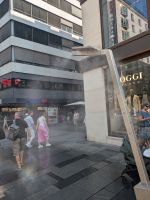 Nebelanlagen sorgten in der backofenheißen Innenstadt für Abkühlung