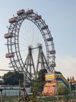Am Abend besuchten wir den Prater und natürlich auch des Wahrzeichen, das Riesenrad