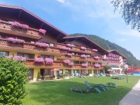 2024-09_Kaiserwinkel-Rad: Hotel - Strandansicht