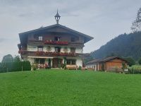 2024-09_Kaiserwinkel-Rad: Typisches Bauernhaus