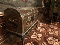 Truhe im Millenenzimmer