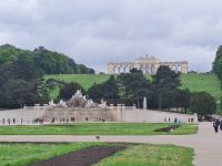 Neptunbrunnen mit Gloriette