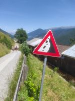 Gesteinsabbruch Warnung