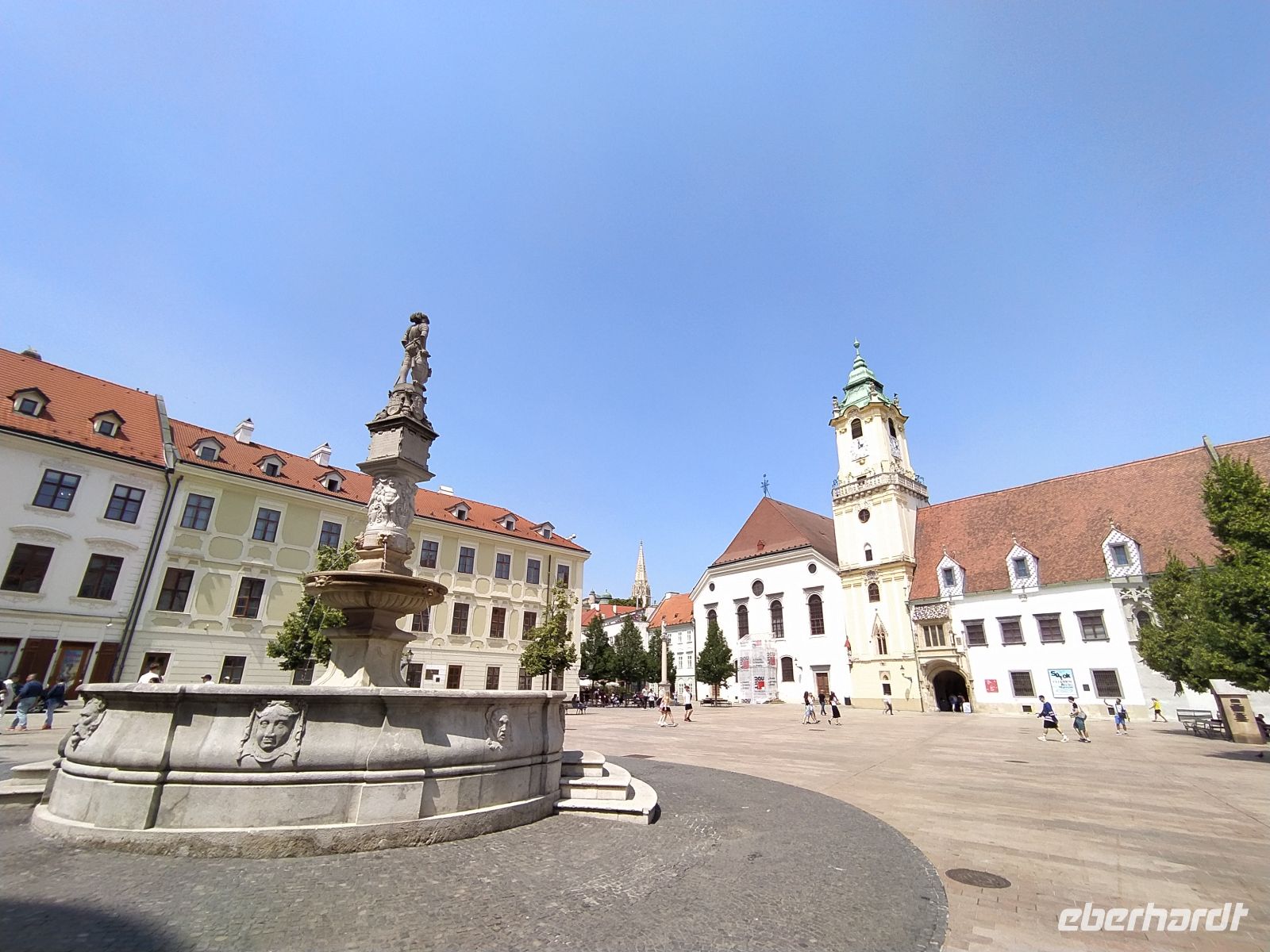 Hauptplatz Hlavné námestie mit Maximilianbrunnen, Bratislava
