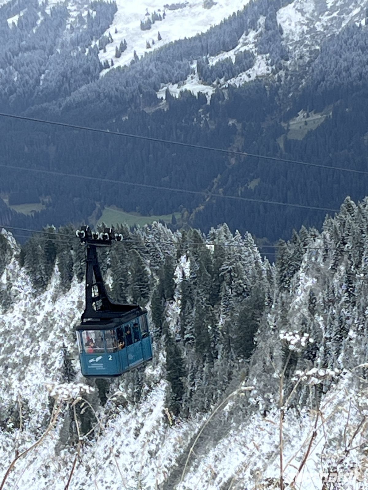 diese Bahn hätte uns nach unten mitgenommen