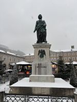 131-1 das Mozartdenkmal darf nicht fehlen