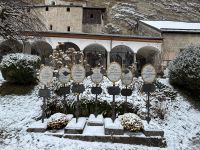 150-schöne Grabanlage