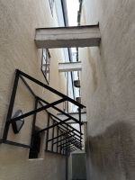 156-wenig Platz an der alten Festungsmauer