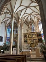 215-Pfarrkirche Maria neugotischer Kreuzaltar von 1890