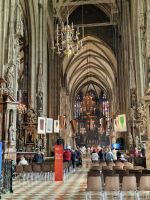 Gottesdienst im Stephansdom, Wien &ndash; &copy; Andrey Kulikov (Eberhardt TRAVEL)