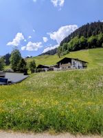blühende Wiesen überall &ndash; &copy; Marlies Krause (Eberhardt TRAVEL)