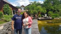 Bad Goisern - die Gartenbesitzer Rainer und Doris Feichtinger  &ndash; &copy; Anke Nicke (Eberhardt TRAVEL)