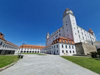 Burghof der Pressburger Burg, Bratislava &ndash; &copy; Andrey Kulikov (Eberhardt TRAVEL)