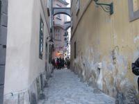 Gasse zum ältesten Restaurant der Stadt