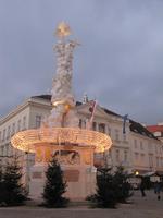 Dreifaltigkeitssäule und Rathaus