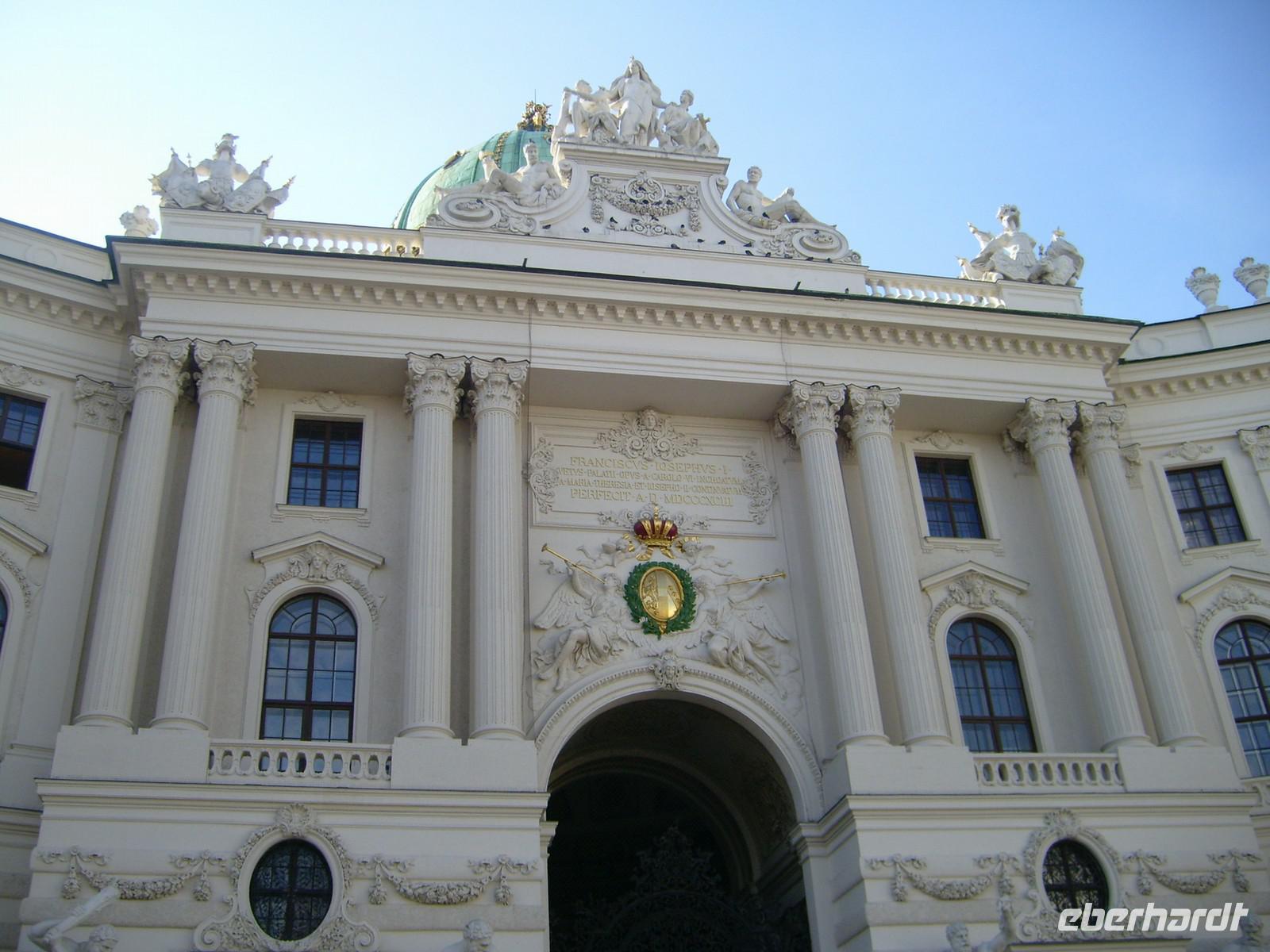das Hauptportal der Hofburg